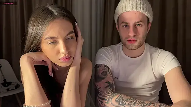 Girls: try live performances with matured performers, from dancing to quirks, in a variety of beautiful sex cams.