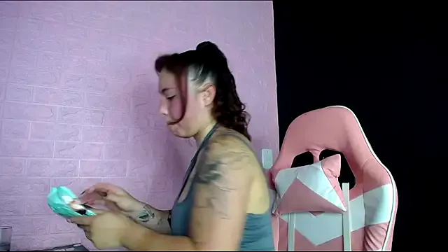 Dominic_Queen1 from StripChat is Freechat