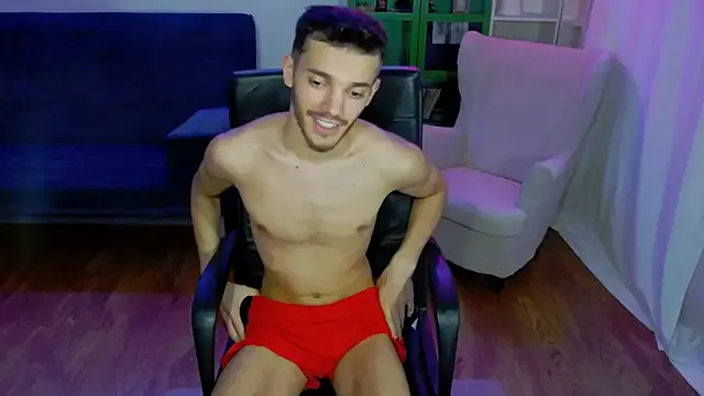 DominicValente from StripChat is Freechat