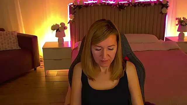 DonnaSmitth from StripChat is Freechat