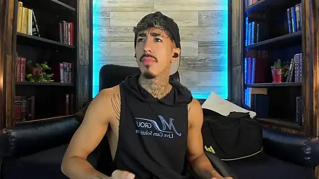 Donovan_Desmond from StripChat is Freechat