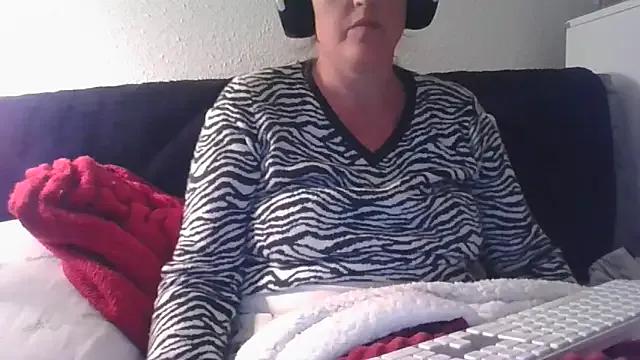 DragoneSFR from StripChat is Freechat