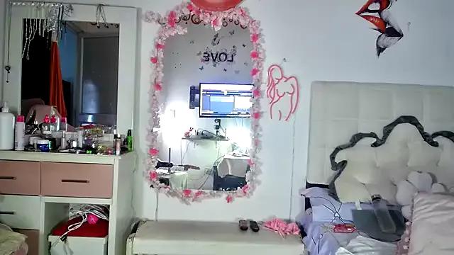 Dulce_Maria05 from StripChat is Freechat