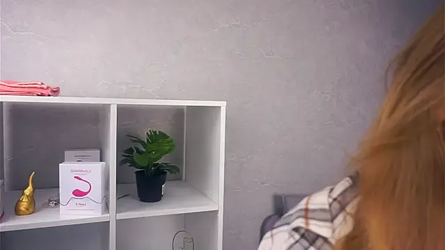 EarnestineGyllenband from StripChat is Freechat