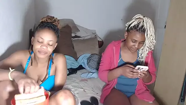 Girls: try live performances with matured performers, from dancing to quirks, in a variety of beautiful sex cams.