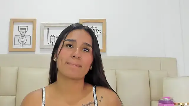 EbonyLudovica from StripChat is Freechat