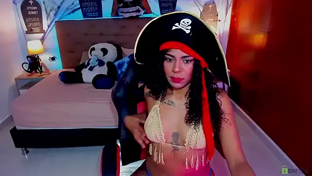 Edelaine_rogers from StripChat