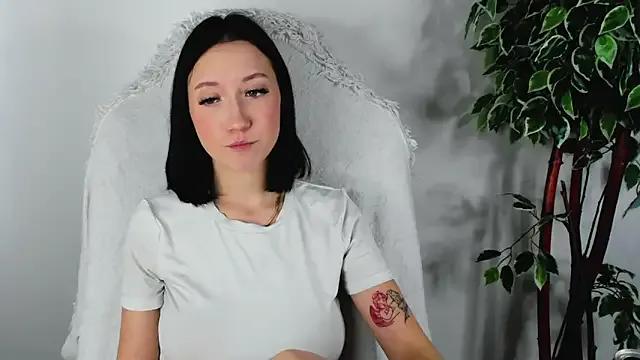EileenMoores from StripChat is Freechat