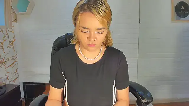 Eily_Blunts from StripChat is Freechat