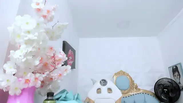 eimy_skinny_ from StripChat is Freechat