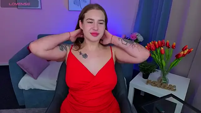 ElaraBloom from StripChat is Freechat