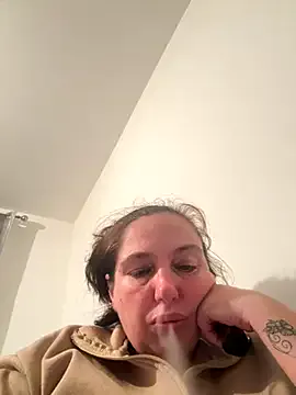 Eleanorxx from StripChat is Freechat