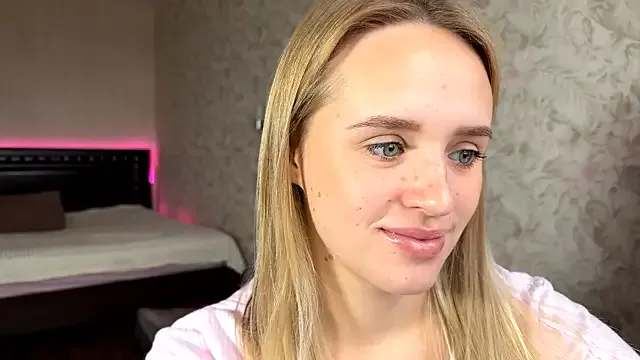 ElisabetLorney from StripChat