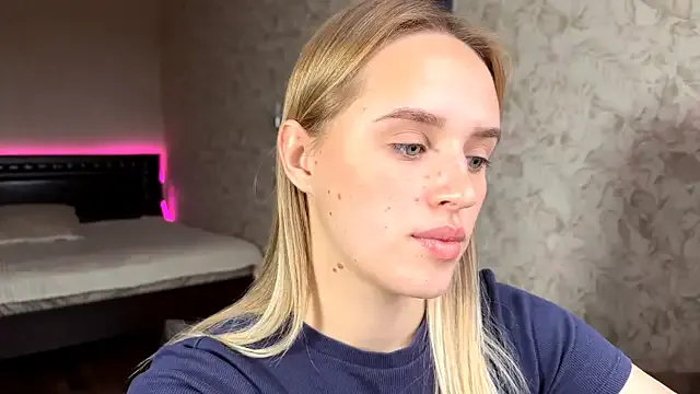 ElisabetLorney from StripChat