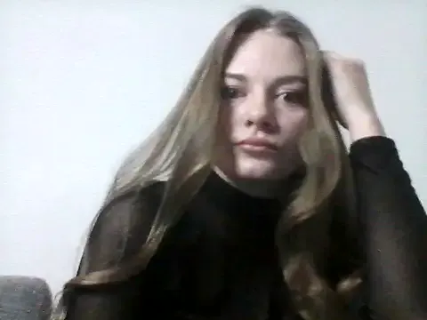 EllaMoonlight from StripChat is Freechat