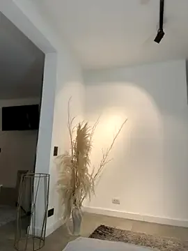 EllaSanz_ from StripChat is Freechat