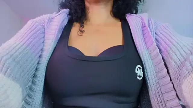 Ellie_Alves from StripChat is Freechat