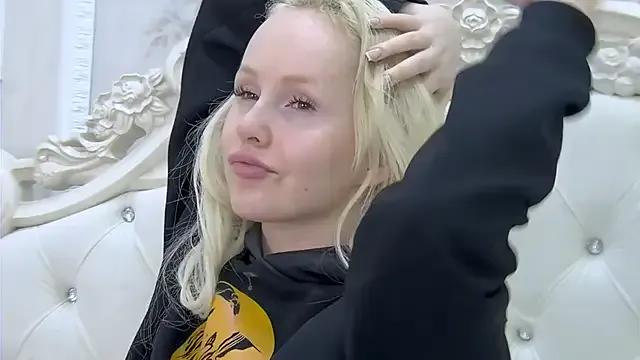 EllieFrosty_ from StripChat