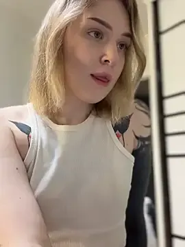 Girls: try live performances with matured performers, from dancing to quirks, in a variety of beautiful sex cams.