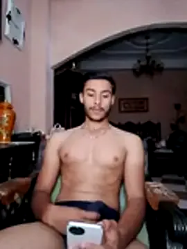 Ellyakine1 from StripChat is Freechat