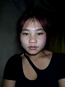 EllyMay22 from StripChat is Freechat