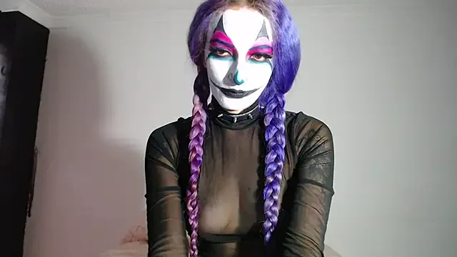 Eloise-brown from StripChat is Freechat