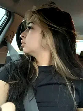 ElsaMae from StripChat is Freechat