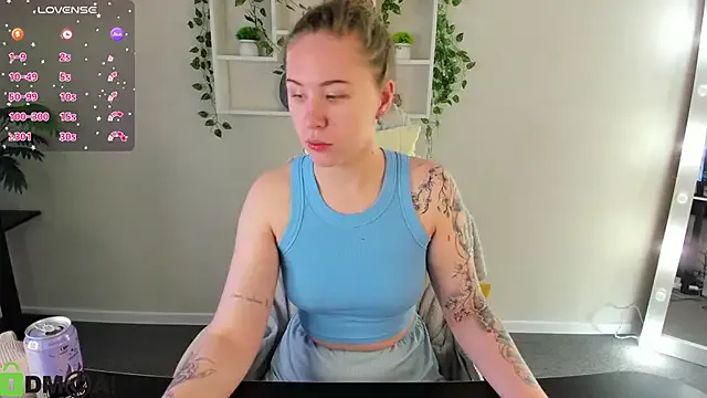 Girls: try live performances with matured performers, from dancing to quirks, in a variety of beautiful sex cams.