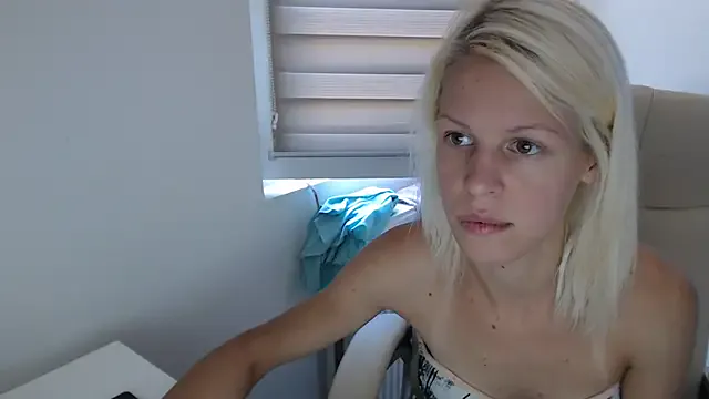ElssaRush from StripChat