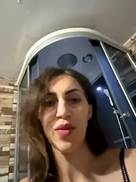 EmaSkyes from StripChat