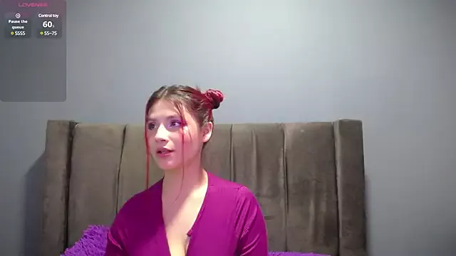 Girls: try live performances with matured performers, from dancing to quirks, in a variety of beautiful sex cams.
