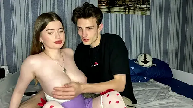 EmiliaCouple from StripChat is Freechat