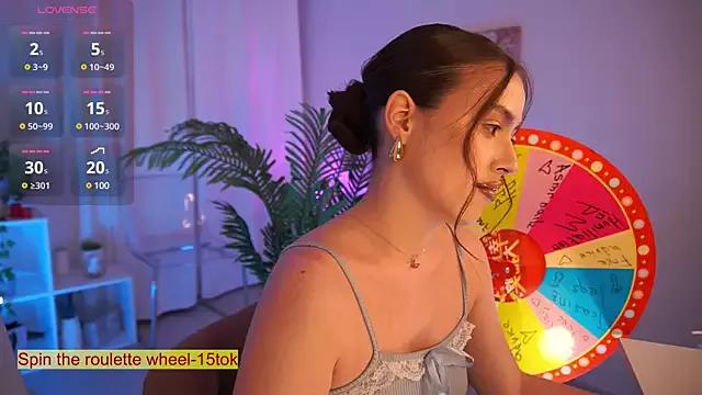 Girls: try live performances with matured performers, from dancing to quirks, in a variety of beautiful sex cams.