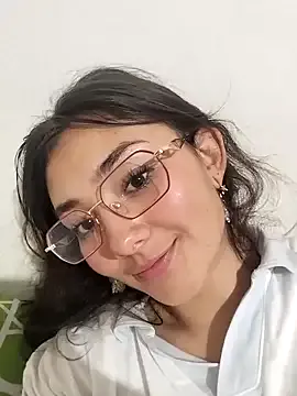 Emily_Caprile from StripChat is Freechat