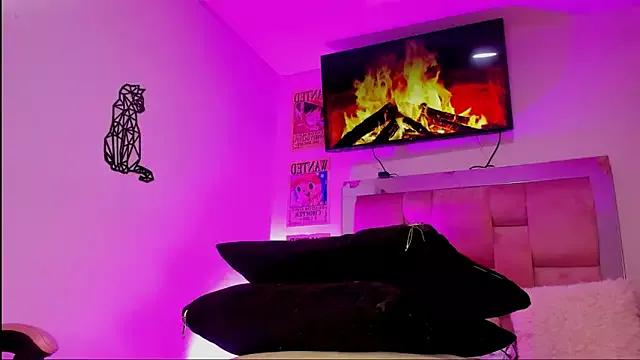 Girls: try live performances with matured performers, from dancing to quirks, in a variety of beautiful sex cams.
