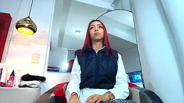 emma_hearths from StripChat is Freechat