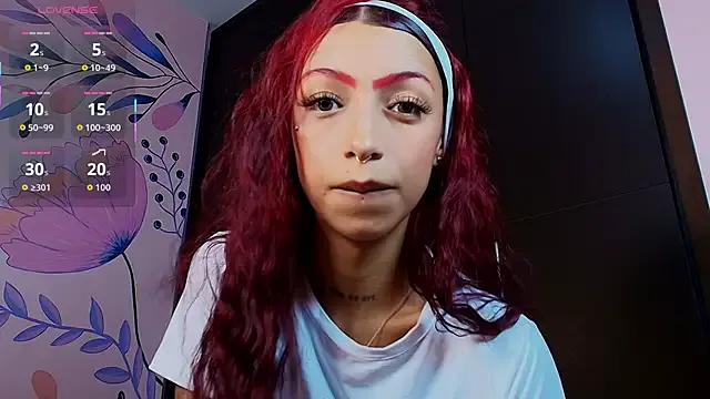 emma_hearths from StripChat is Freechat