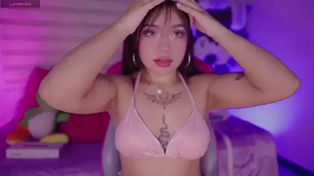 emma_soffia from StripChat is Freechat