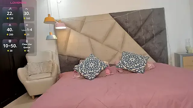 Girls: try live performances with matured performers, from dancing to quirks, in a variety of beautiful sex cams.