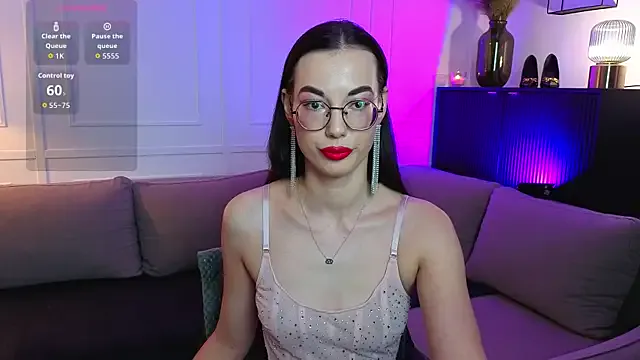 EmmaJakson from StripChat is Freechat