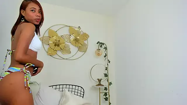 Emy_barnert from StripChat