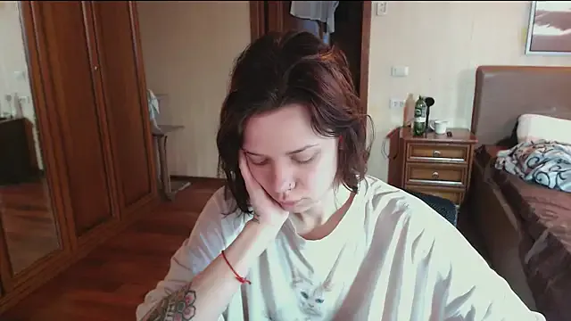 Girls: try live performances with matured performers, from dancing to quirks, in a variety of beautiful sex cams.