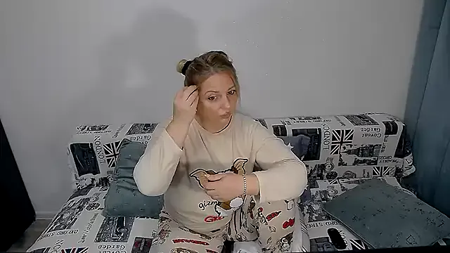 Erikaerika from StripChat