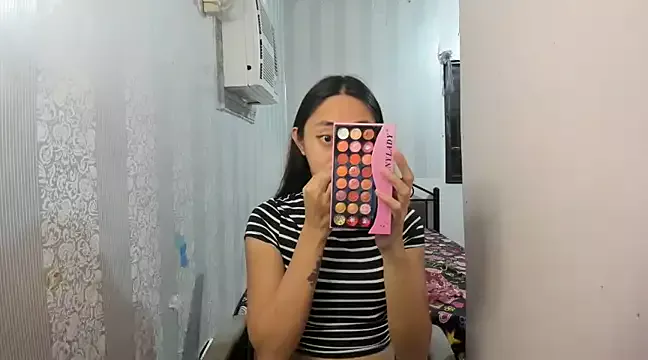 Girls: try live performances with matured performers, from dancing to quirks, in a variety of beautiful sex cams.