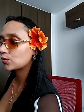 Girls: try live performances with matured performers, from dancing to quirks, in a variety of beautiful sex cams.