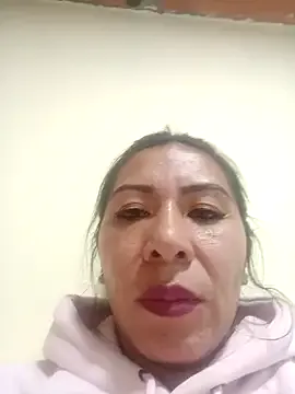 Esmeralda_546 from StripChat is Freechat