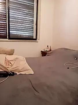 Esmeralda_passion from StripChat