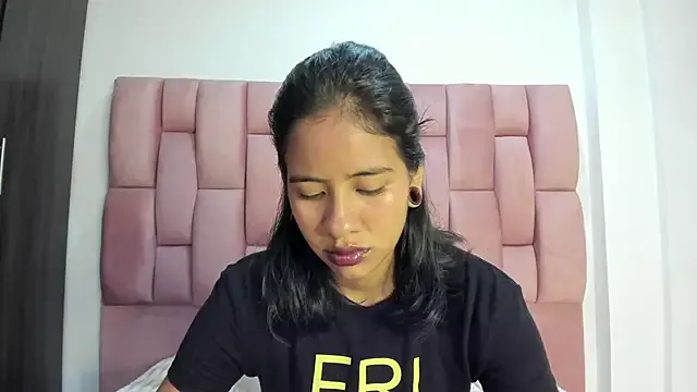 EuphoriaSavage from StripChat is Freechat