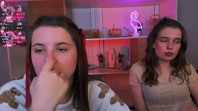 Girls: try live performances with matured performers, from dancing to quirks, in a variety of beautiful sex cams.