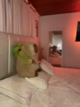 eva_elifee from StripChat is Freechat